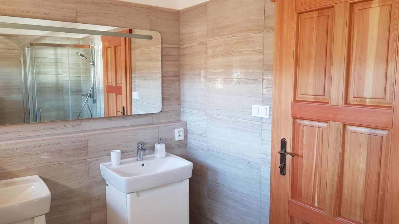 Apartmany Plesivec أبيرتامي المظهر الخارجي الصورة